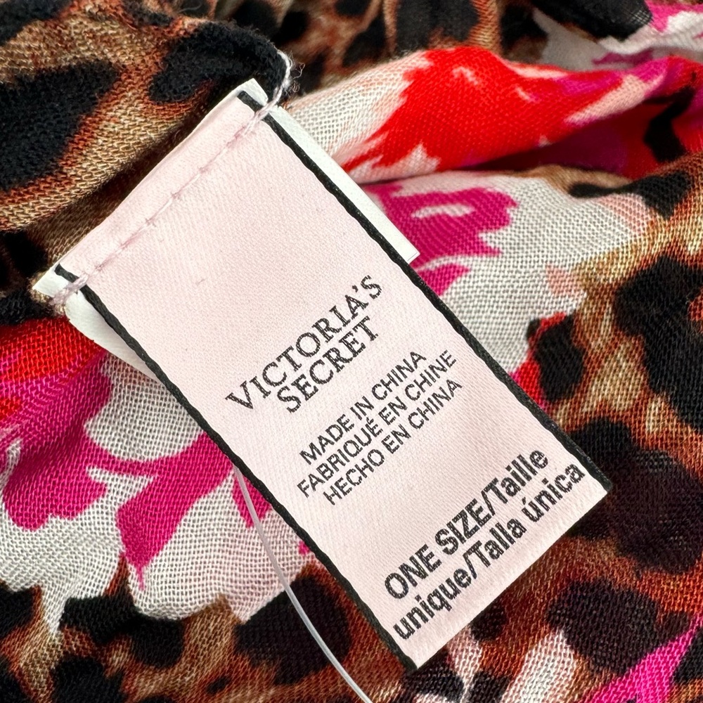 Victorias Secret Scarf Wrap‎ Cheetah Leopard Print Floral Roses Lightweight Knit - Picture 3 of 5
